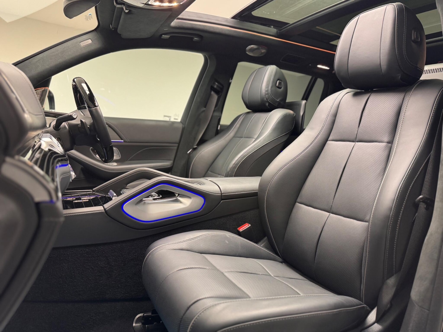 Used Mercedes-Benz Maybach GLS 2023 for sale - 76753105: Photo 43