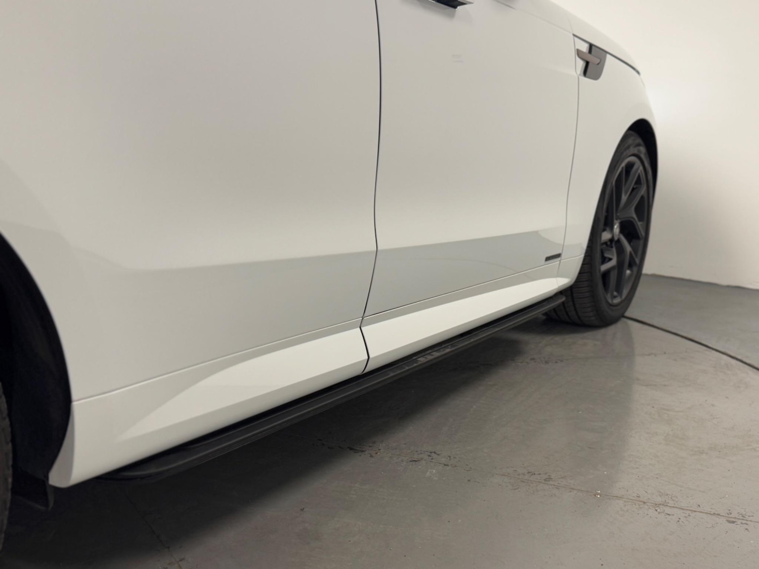 Used Land Rover Range Rover Sport 2024 for sale - 76456982: Photo 10