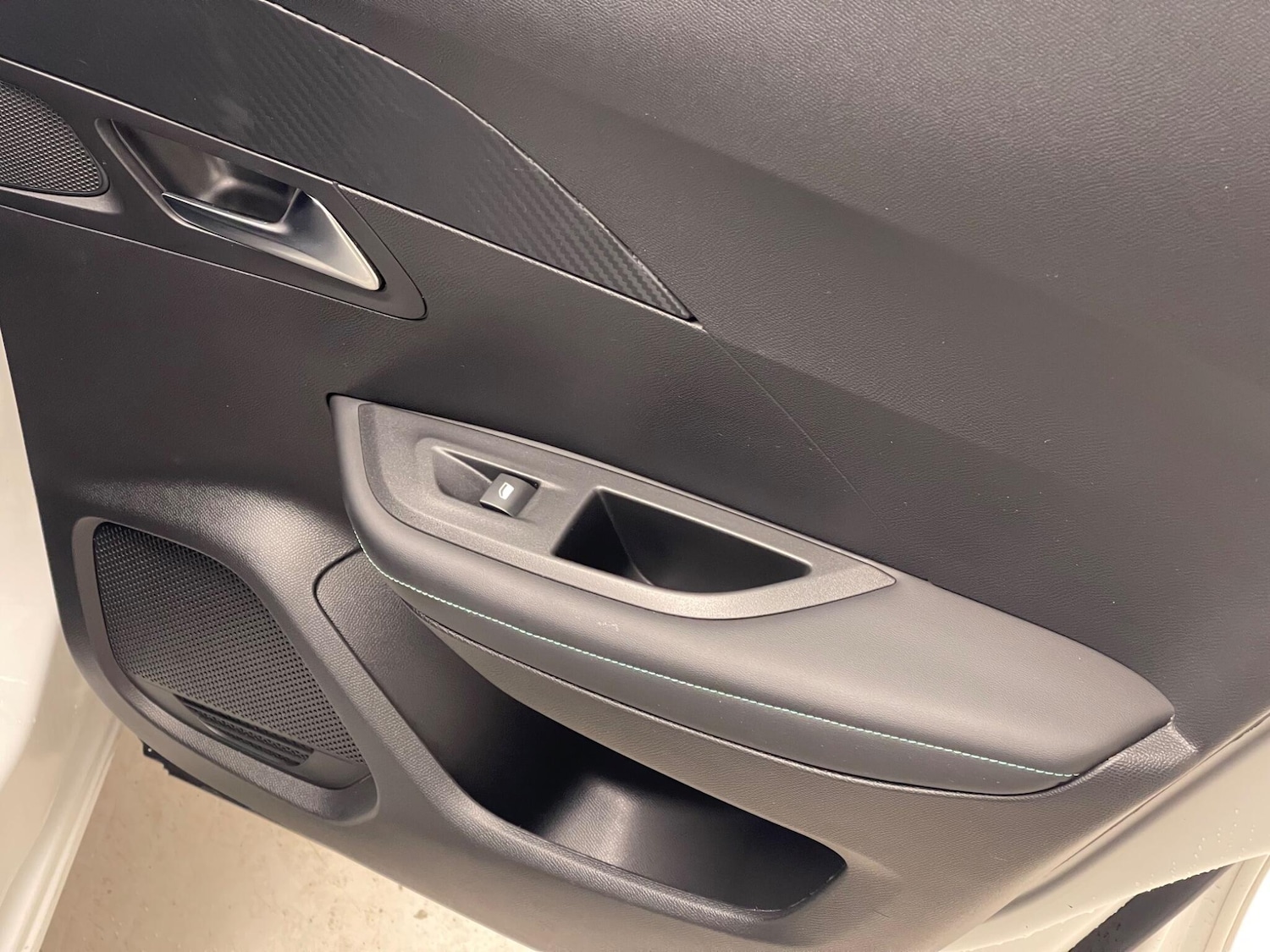 Used Peugeot 2008 2022 for sale - 77253806: Photo 15