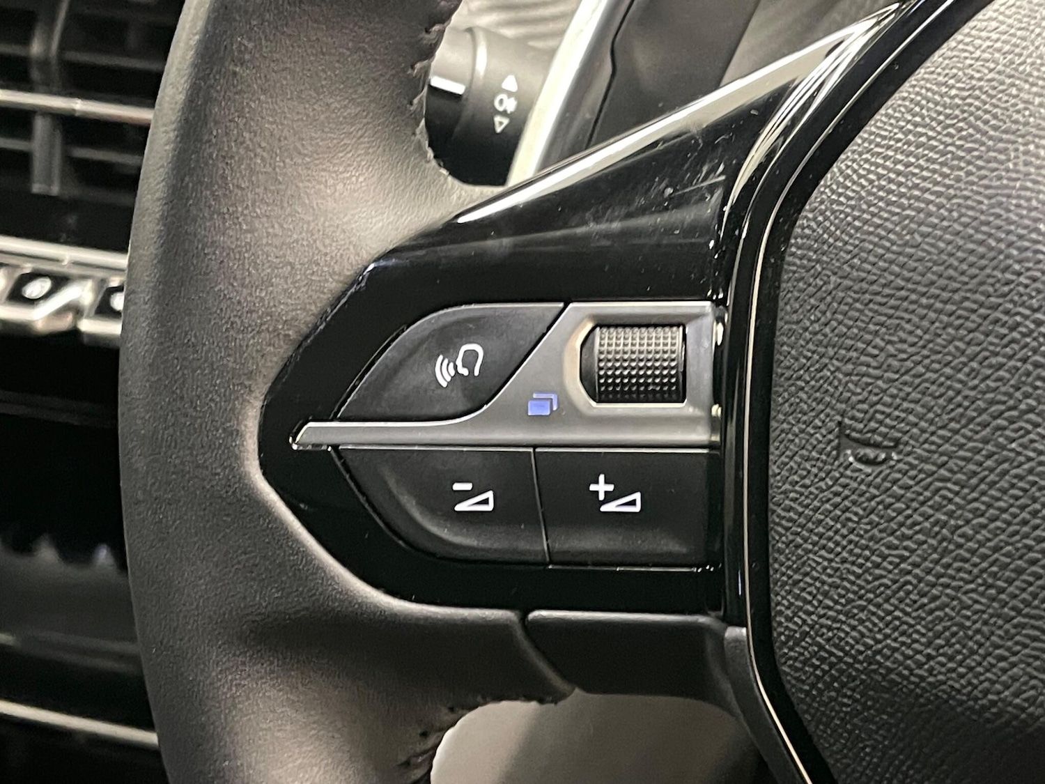 Used Peugeot 2008 2022 for sale - 77253806: Photo 16