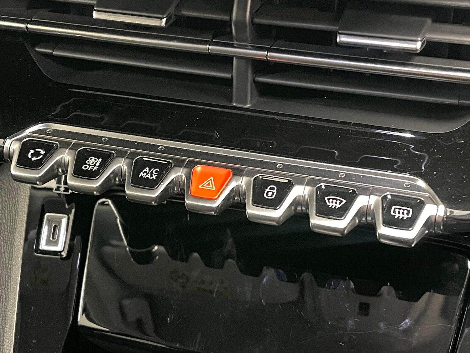 Used Peugeot 2008 2022 for sale - 77253806: Photo 20