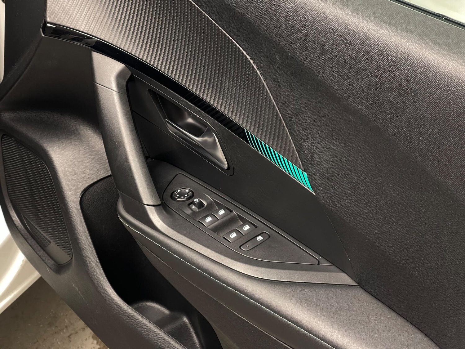 Used Peugeot 2008 2022 for sale - 77253806: Photo 28