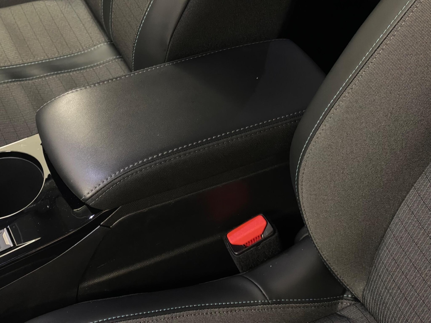 Used Peugeot 2008 2022 for sale - 77253806: Photo 35