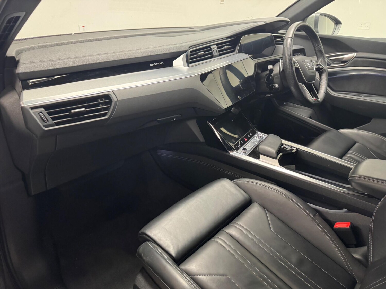 Used Audi Q8 2024 for sale - 78072946: Photo 11