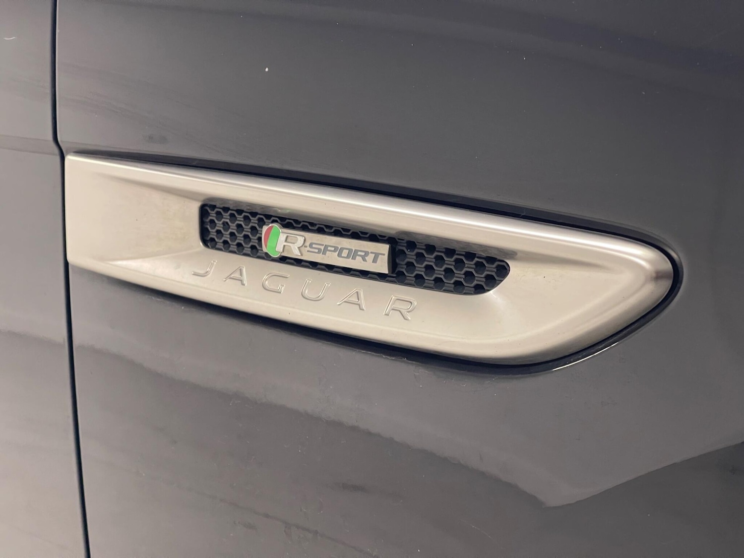 Used Jaguar F-Pace 2019 for sale - 76377842: Photo 41