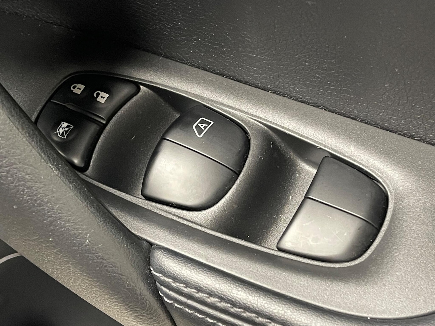 Used Nissan X-Trail 2019 for sale - 77041016: Photo 22