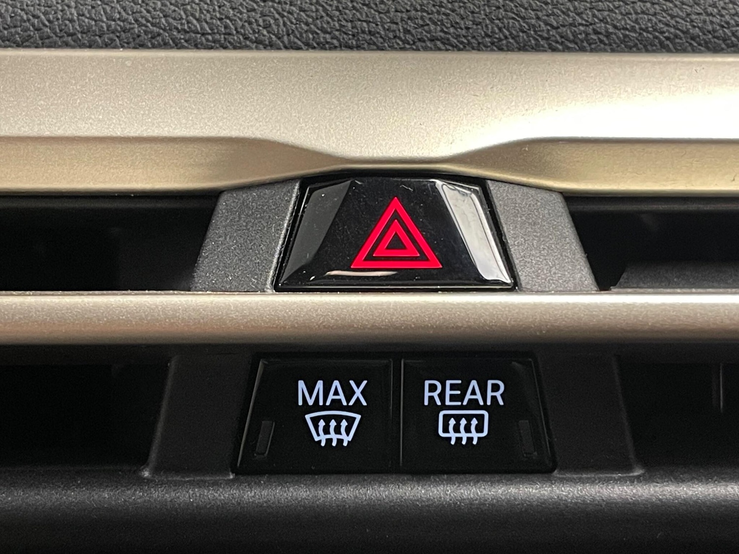 Used BMW iX 2022 for sale - 76527782: Photo 16