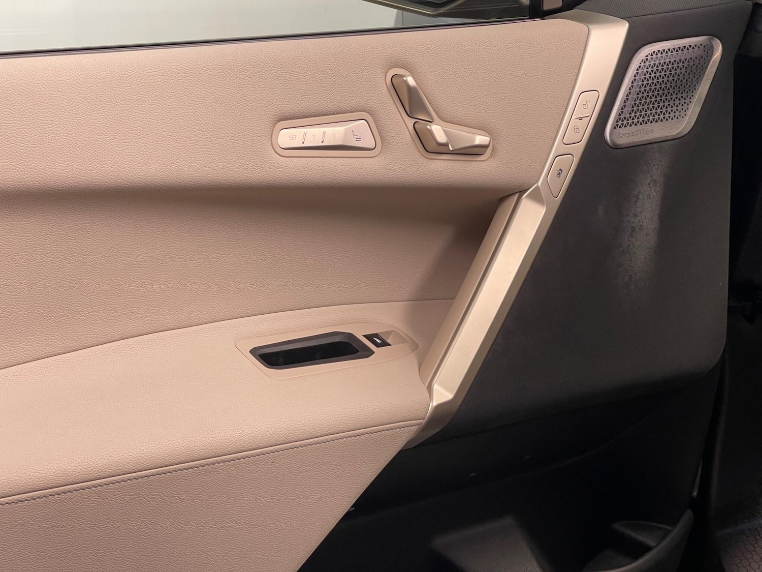 Used BMW iX 2022 for sale - 76527782: Photo 32