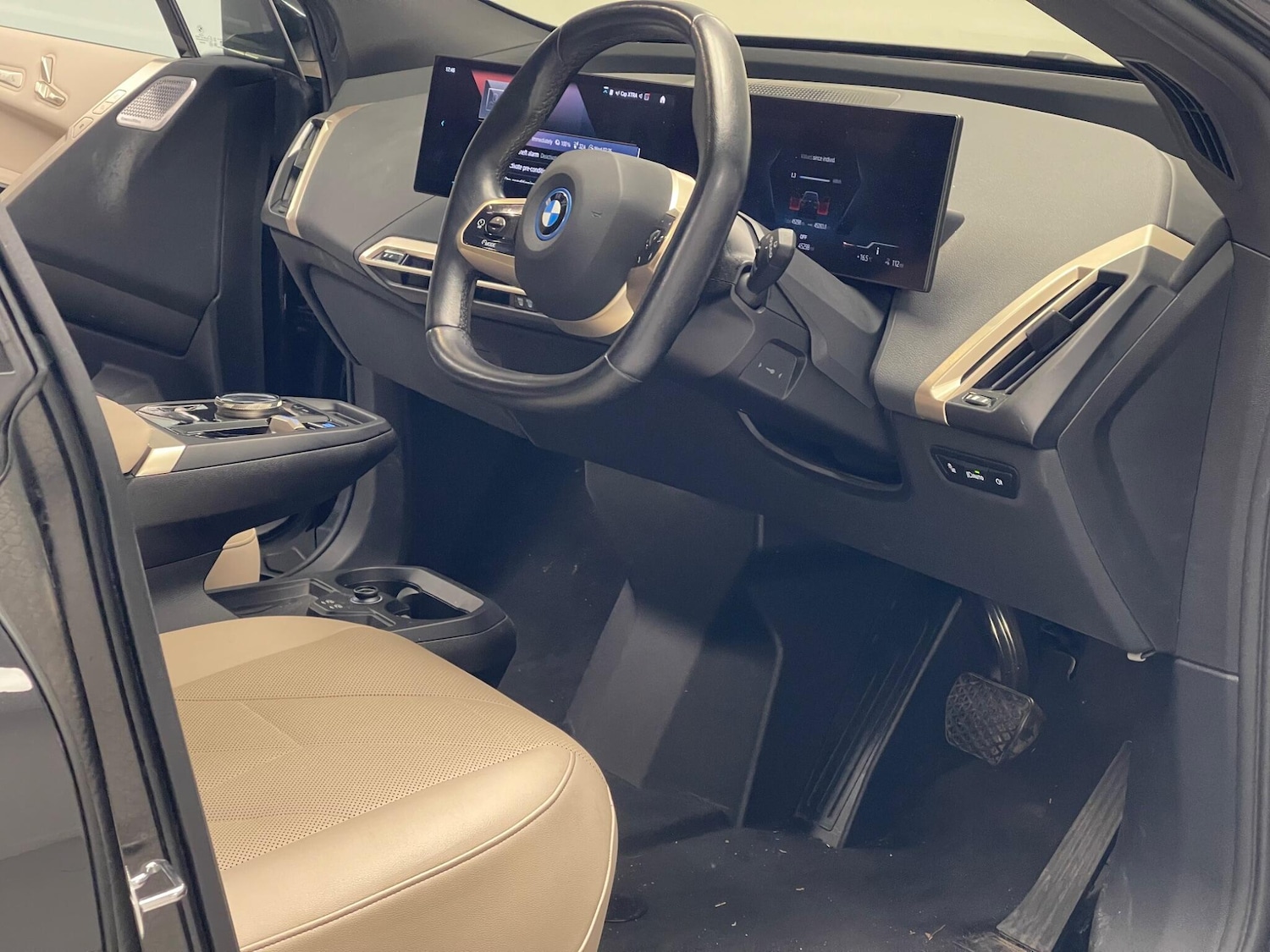 Used BMW iX 2022 for sale - 76527782: Photo 7