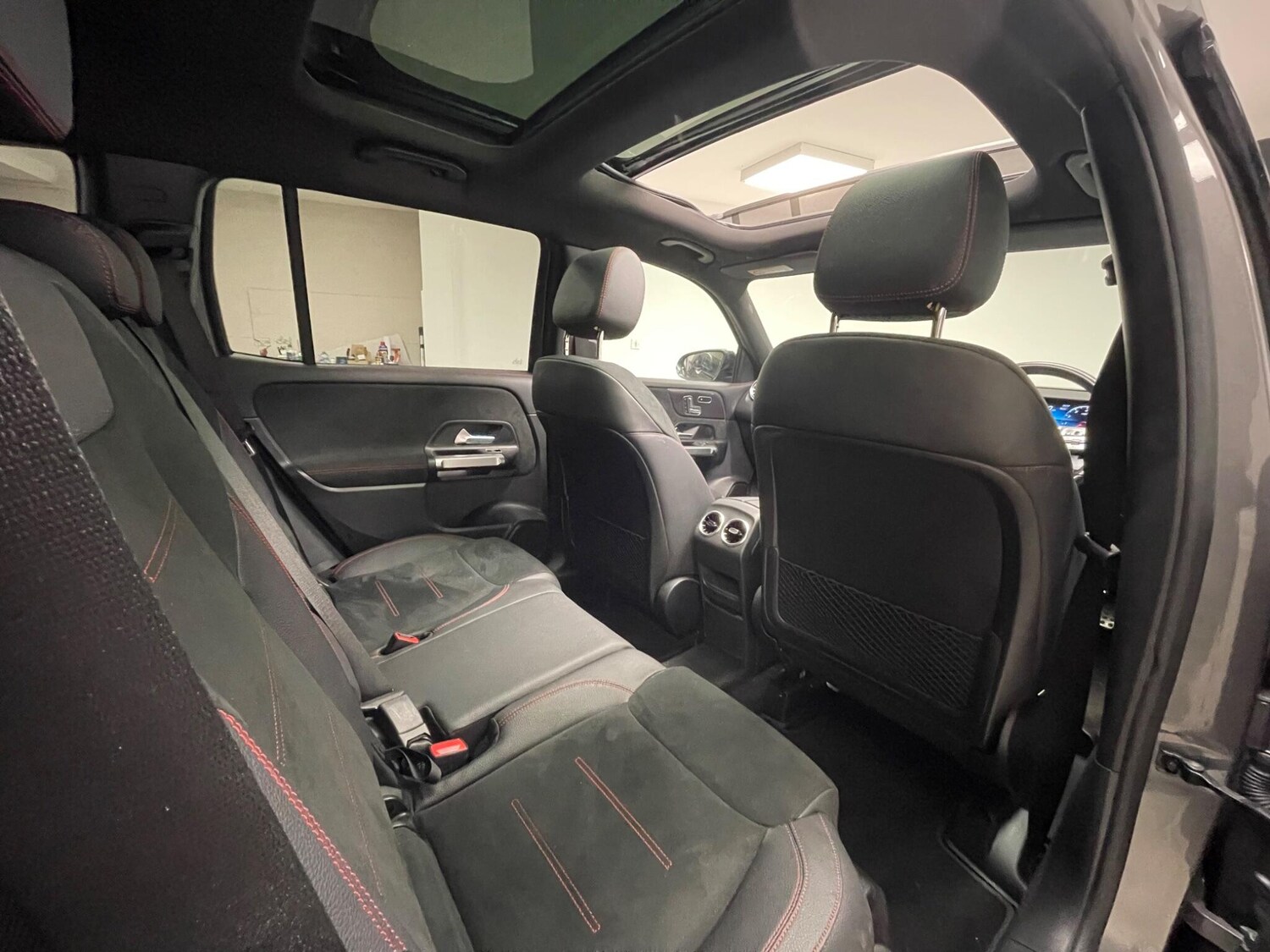 Used Mercedes-Benz GLB 2023 for sale - 77511419: Photo 12