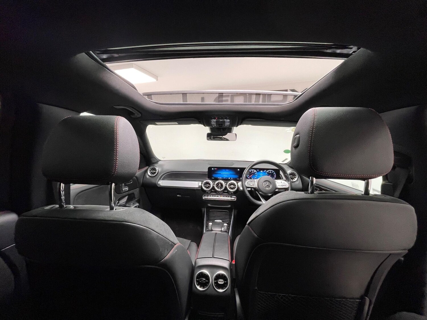 Used Mercedes-Benz GLB 2023 for sale - 77511419: Photo 33