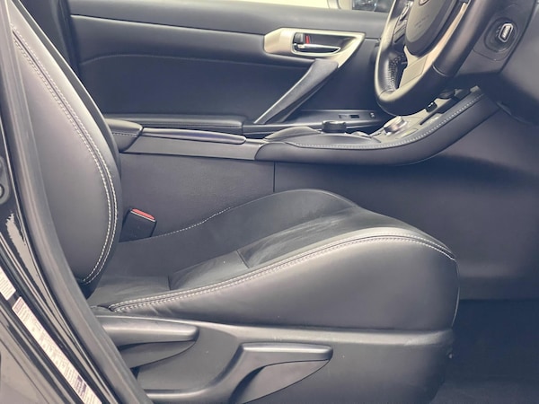 Used Lexus CT 2018 for sale - 76247547: Photo 14