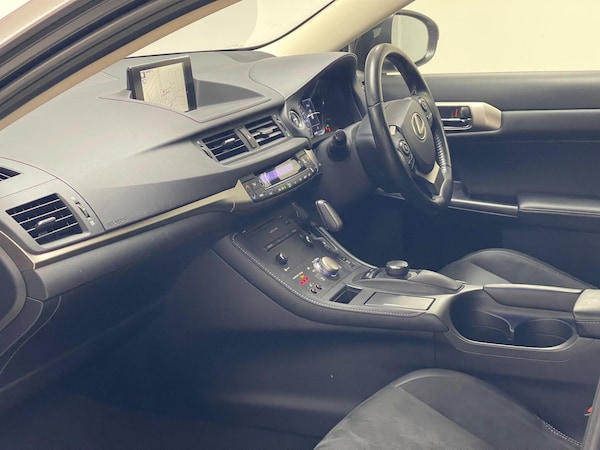 Used Lexus CT 2018 for sale - 76247547: Photo 9
