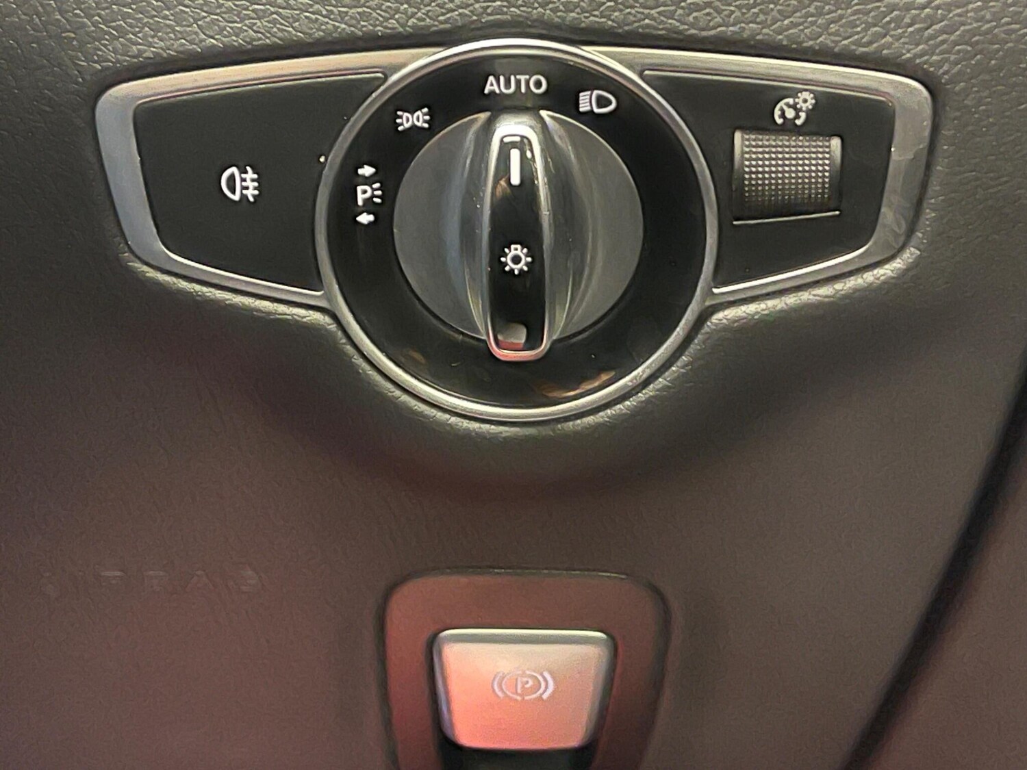 Used Mercedes-Benz E Class for sale - 77978253: Photo 21