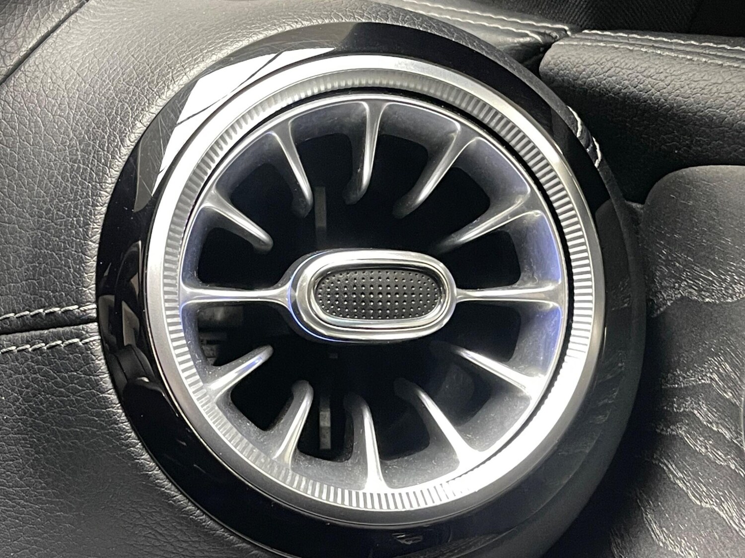 Used Mercedes-Benz E Class for sale - 77978253: Photo 28