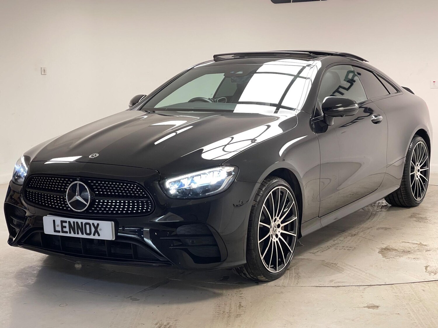 Used Mercedes-Benz E Class for sale - 77978253: Photo 3