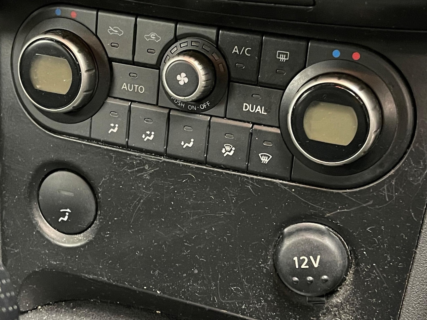 Used Nissan Qashqai for sale - 76996885: Photo 20