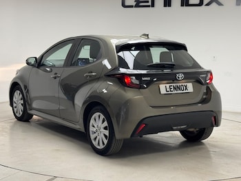 Used Toyota Yaris 2021 for sale - 78759169: Photo