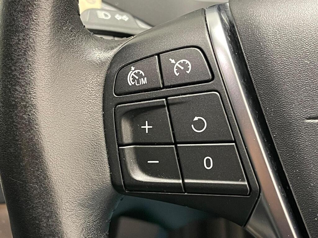 Used Volvo V40 Cross Country 2017 for sale - 76866272: Photo 14