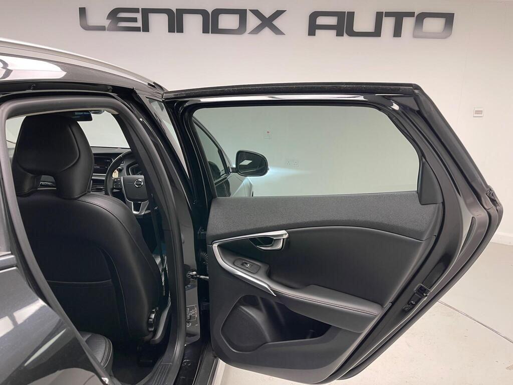 Used Volvo V40 Cross Country 2017 for sale - 76866272: Photo 20