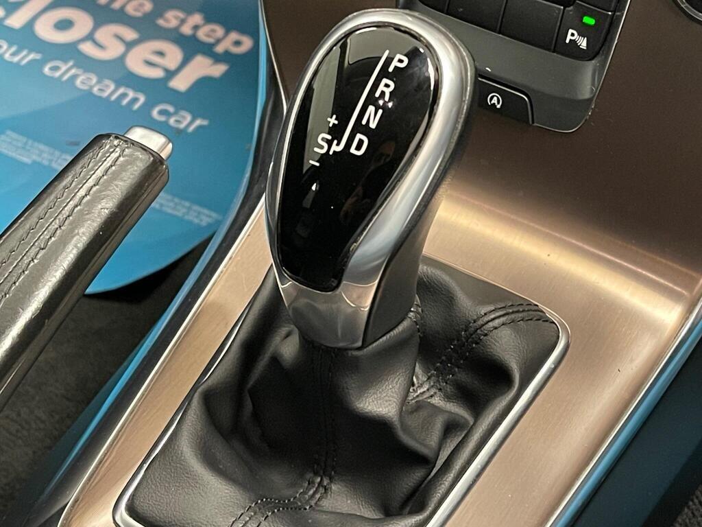 Used Volvo V40 Cross Country 2017 for sale - 76866272: Photo 8