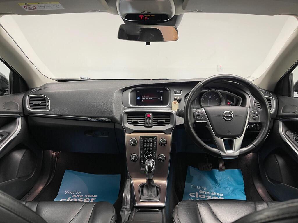 Used Volvo V40 Cross Country 2017 for sale - 76866272: Photo 9