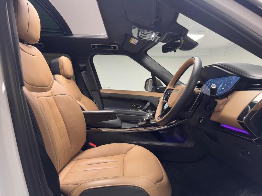 Used Land Rover Range Rover Sport 2024 for sale - 76942561: Photo 13