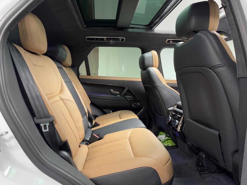 Used Land Rover Range Rover Sport 2024 for sale - 76942561: Photo 19