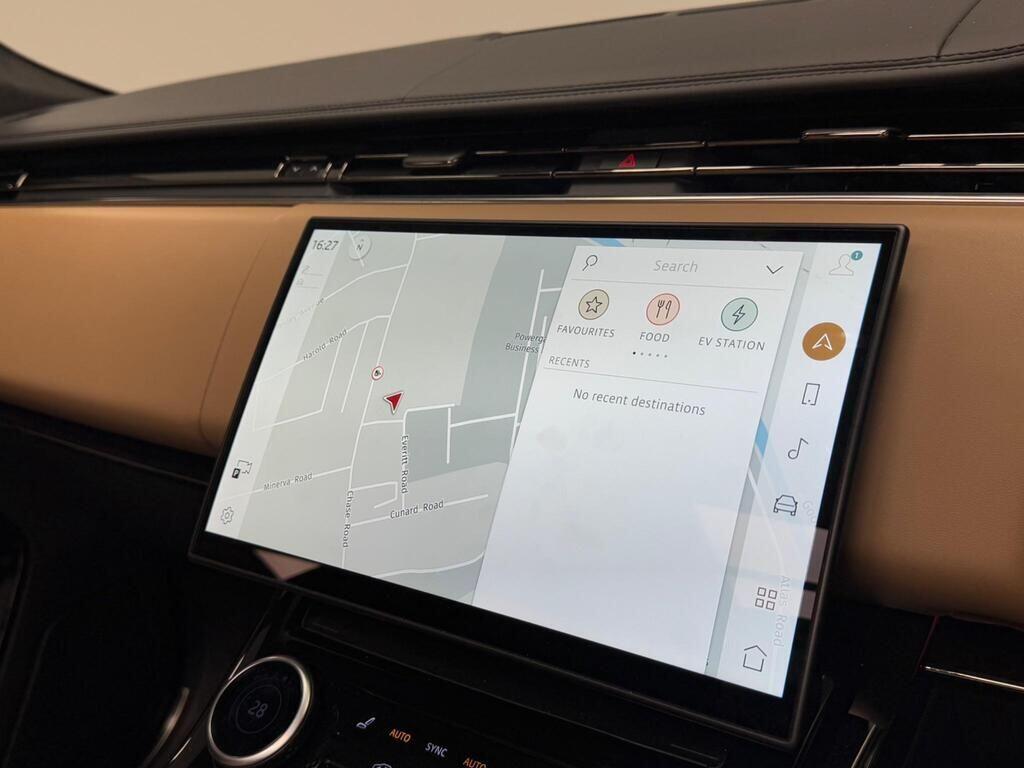 Used Land Rover Range Rover Sport 2024 for sale - 76942561: Photo 33