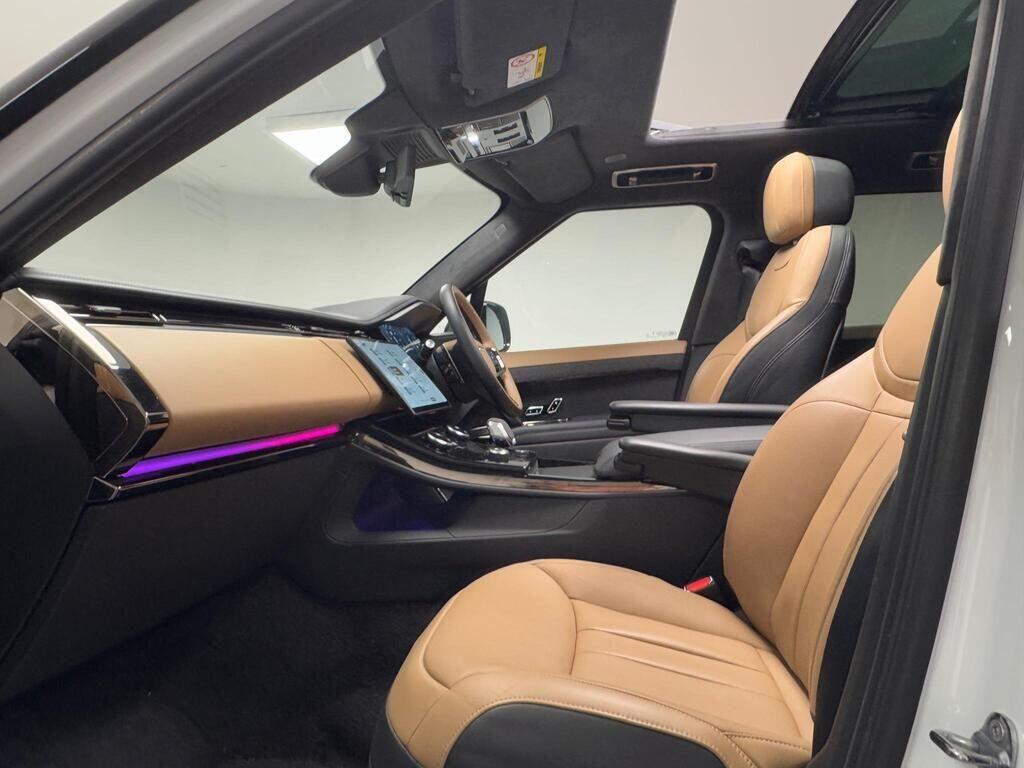 Used Land Rover Range Rover Sport 2024 for sale - 76942561: Photo 43