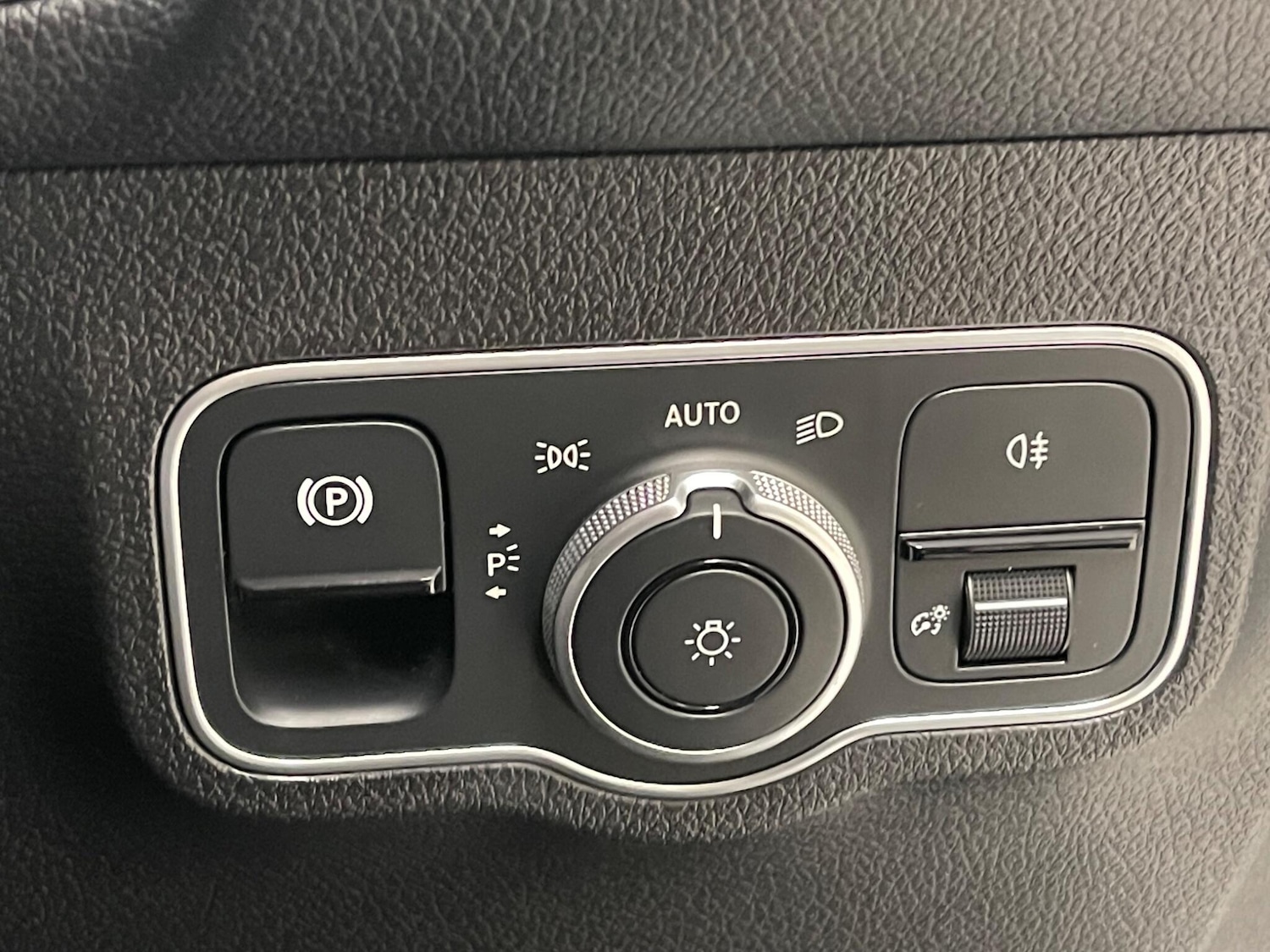 Used Mercedes-Benz GLB 2024 for sale - 76389129: Photo 18