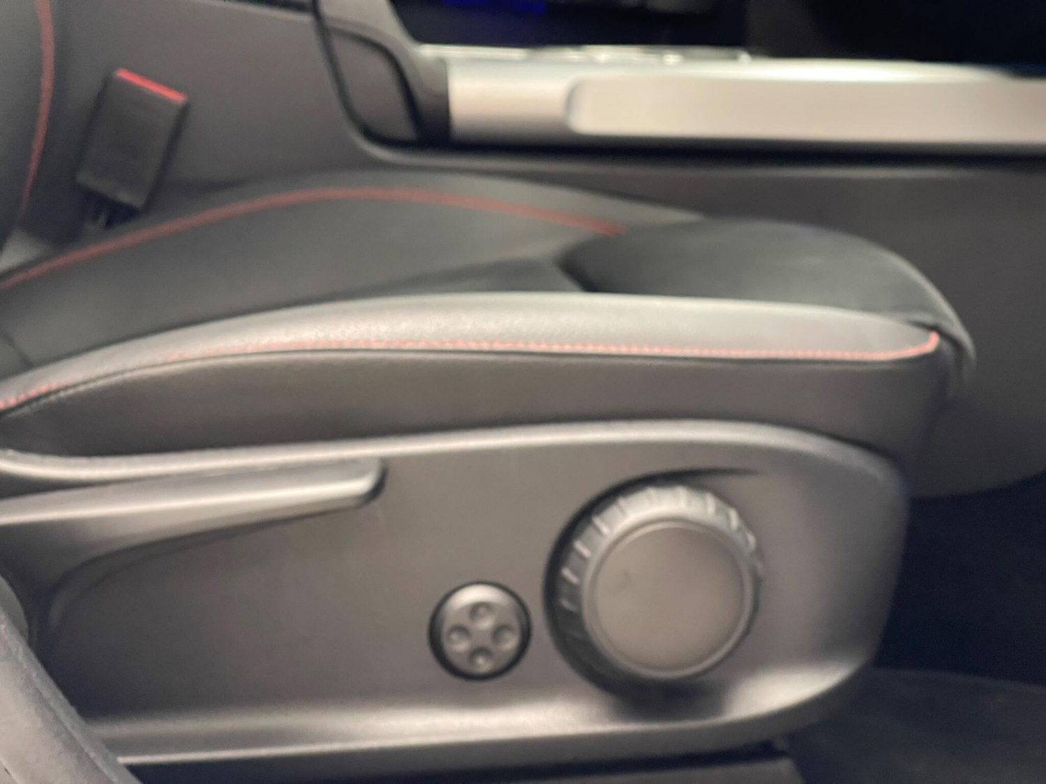 Used Mercedes-Benz GLB 2024 for sale - 76389129: Photo 19