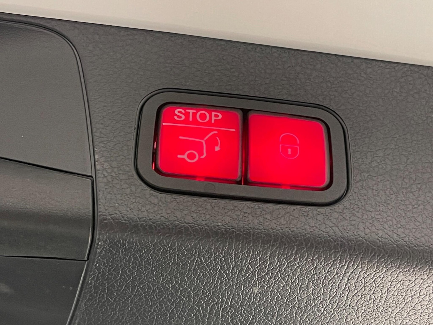 Used Mercedes-Benz GLB 2024 for sale - 76389129: Photo 23