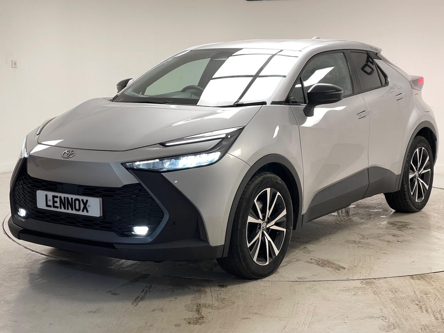 Used Toyota C-HR 2024 for sale - 77574759: Photo 3