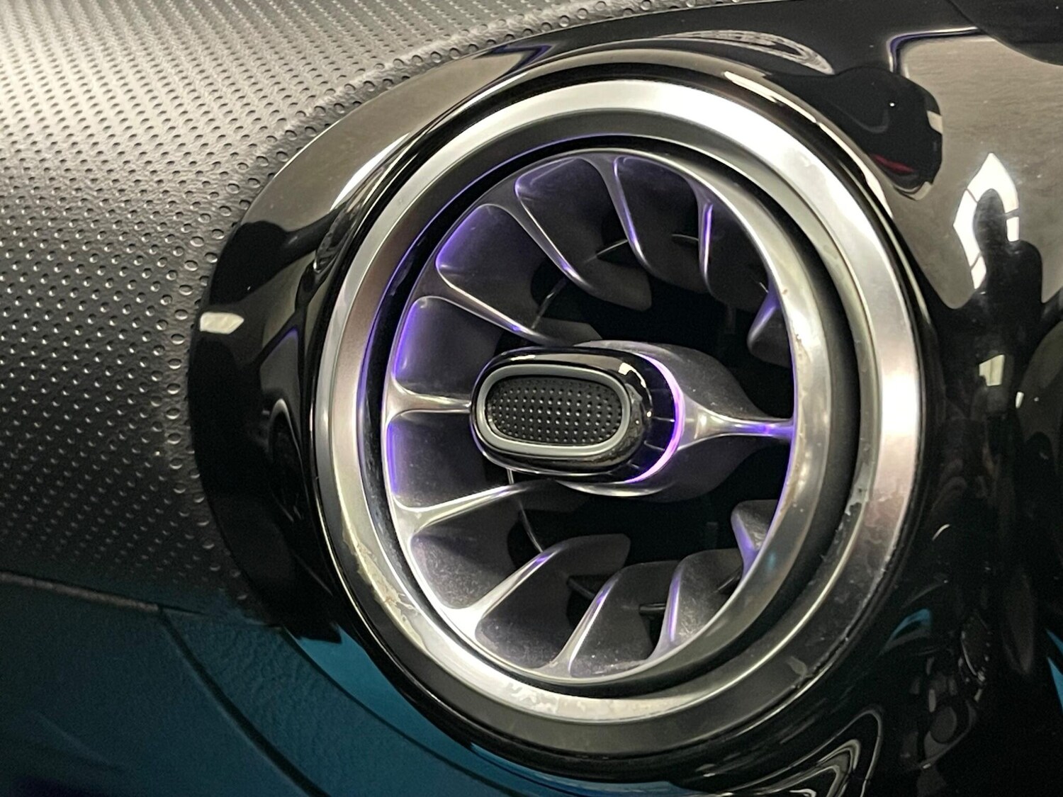 Used Mercedes-Benz CLA 2022 for sale - 76657553: Photo 34