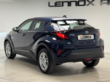 Used Toyota C-HR 2023 for sale - 79303905: Photo