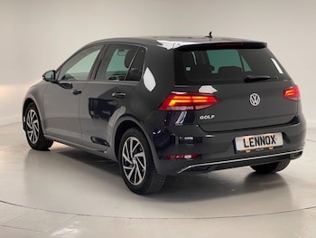 Used Volkswagen Golf 2019 for sale - 75839579: Photo