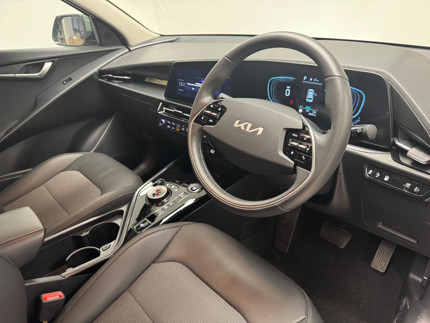 Used Kia Niro 2024 for sale - 77908636: Photo 11