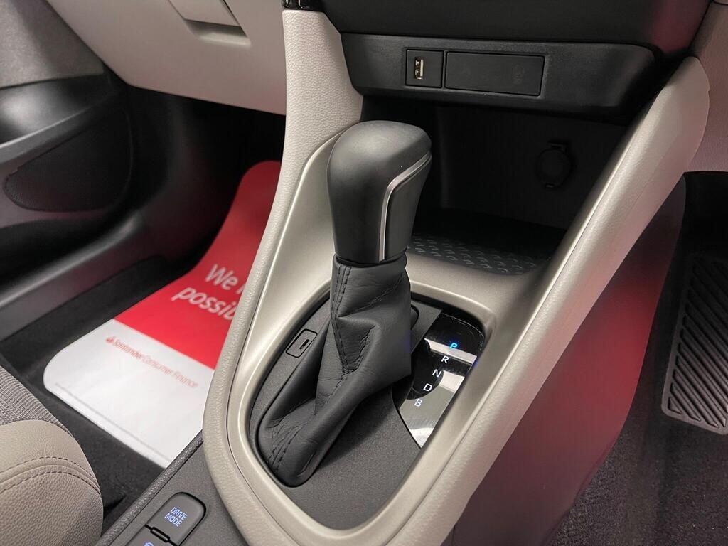 Used Toyota Yaris 2020 for sale - 76597466: Photo 6