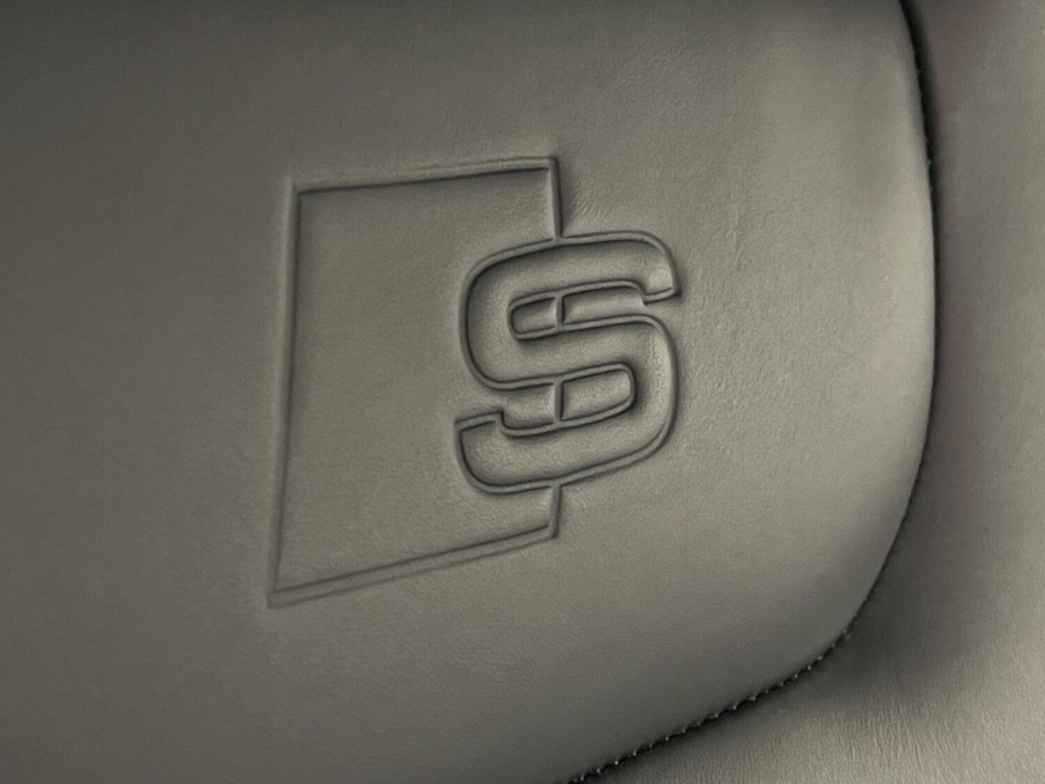 Used Audi Q8 2021 for sale - 76389353: Photo 15