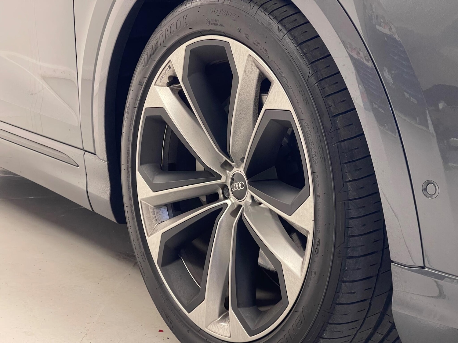 Used Audi Q8 2021 for sale - 76389353: Photo 31