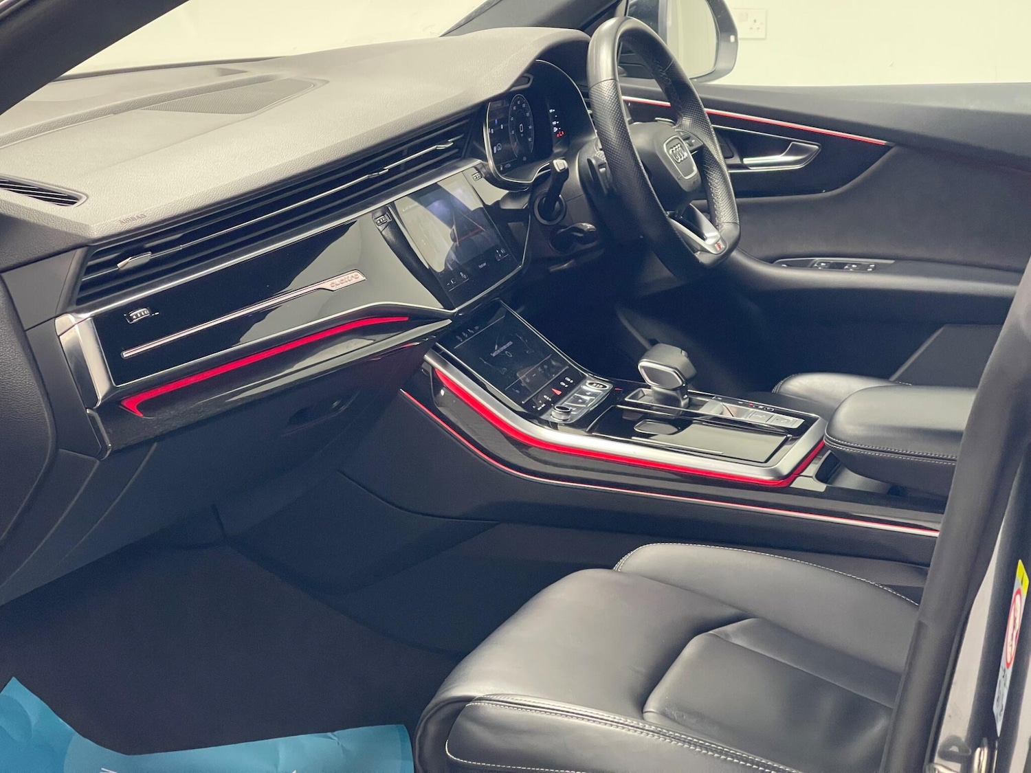 Used Audi Q8 2021 for sale - 76389353: Photo 39