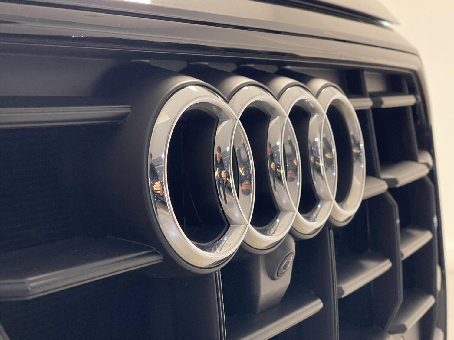 Used Audi Q8 2021 for sale - 76389353: Photo 49