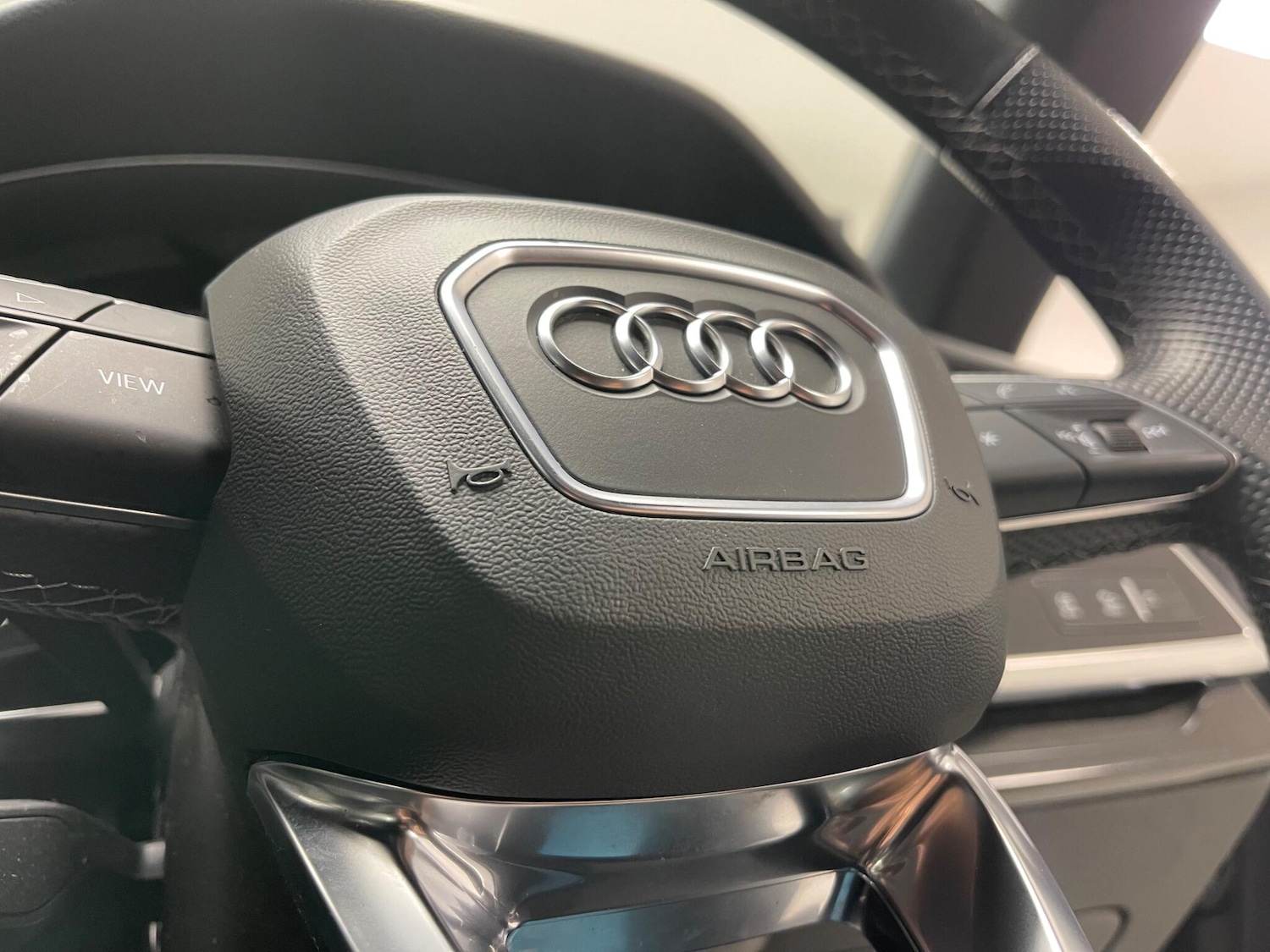 Used Audi Q8 2021 for sale - 76389353: Photo 57