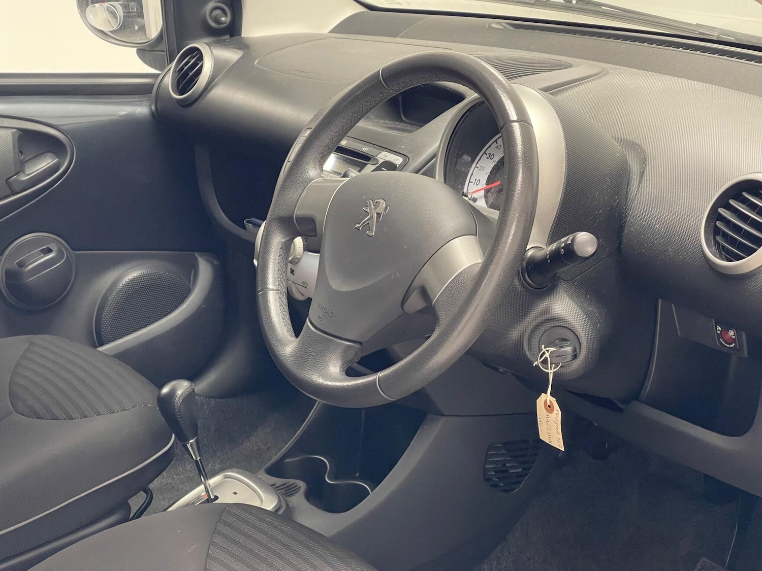 Used Peugeot 107 2012 for sale - 76389246: Photo 10