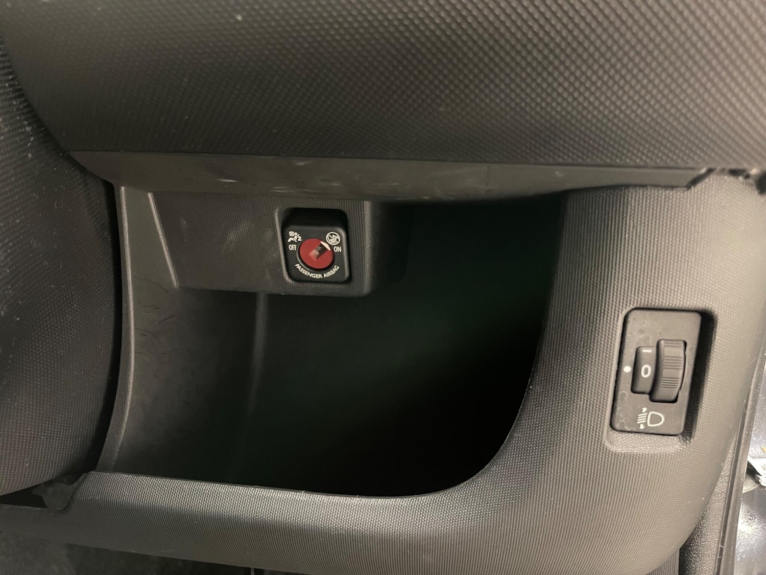 Used Peugeot 107 2012 for sale - 76389246: Photo 13