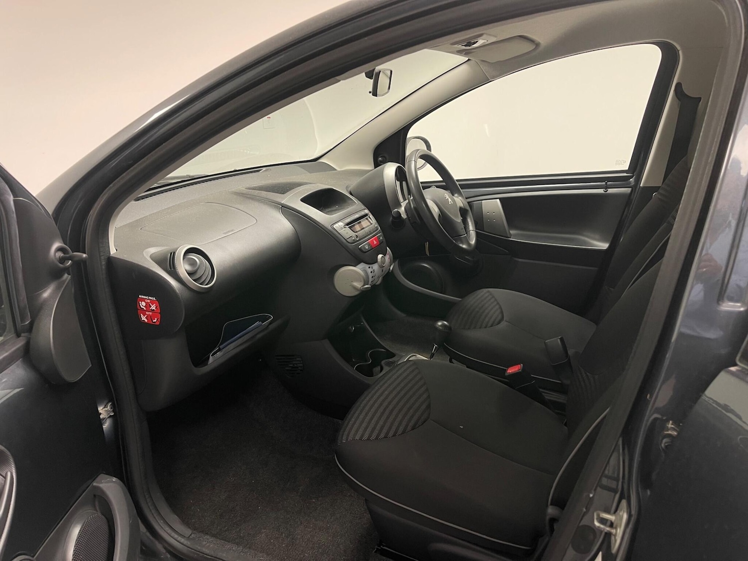 Used Peugeot 107 2012 for sale - 76389246: Photo 22