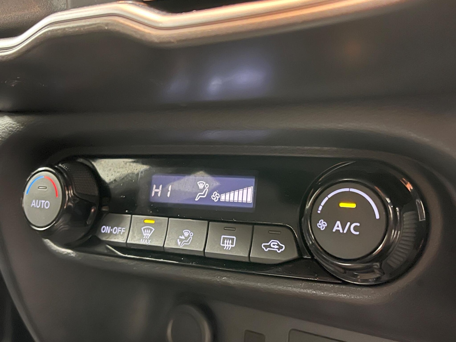 Used Nissan Juke 2024 for sale - 77120798: Photo 17