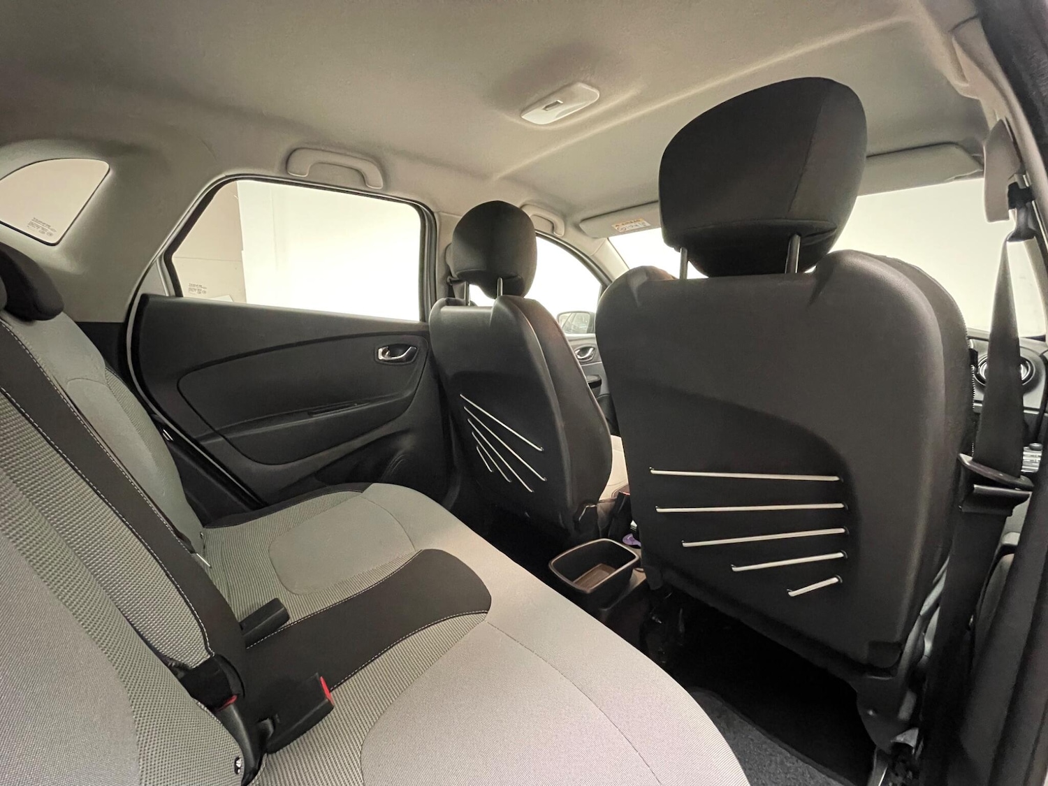 Used Renault Captur 2016 for sale - 77573966: Photo 12