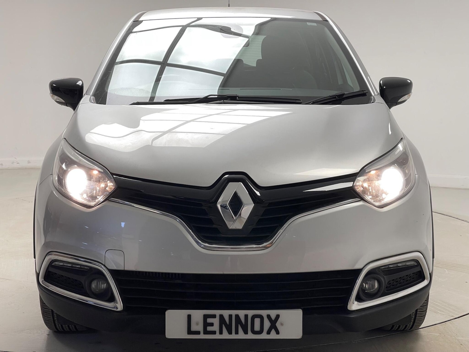 Used Renault Captur 2016 for sale - 77573966: Photo 2